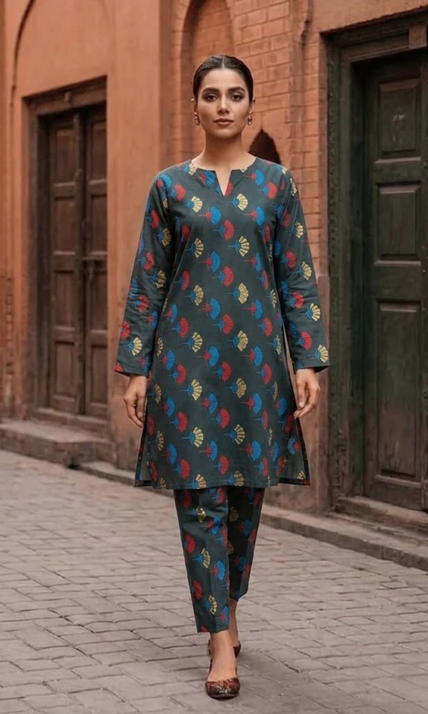 Luxury Emerald Printed Lawn Unstitched 2 Piece Summer Collection (Unstitched)