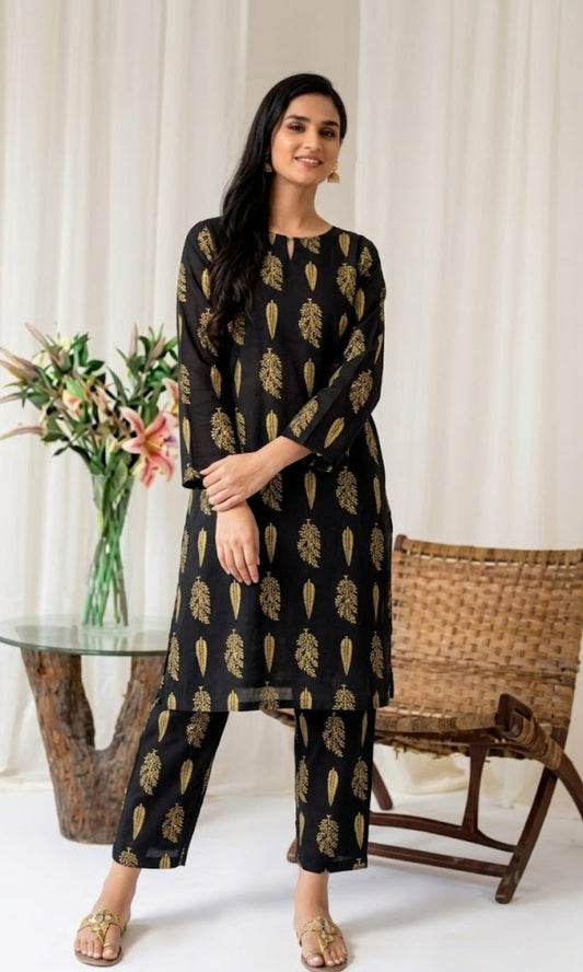Luxury Emerald Printed Lawn Unstitched 2 Piece Summer Collection (Unstitched)