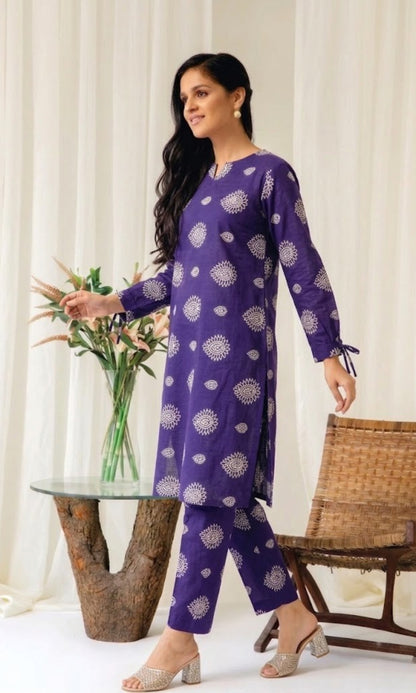 Luxury Emerald Printed Lawn Unstitched 2 Piece Summer Collection (Unstitched)