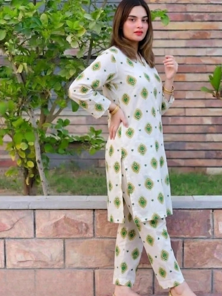 Luxury Emerald Printed Lawn Unstitched 2 Piece Summer Collection (Unstitched)