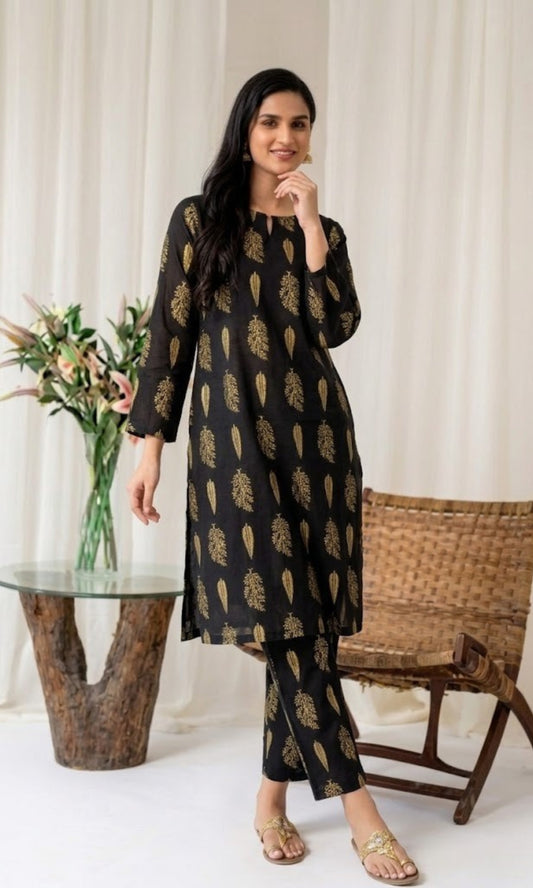 Luxury Emerald Printed Lawn Unstitched 2 Piece Summer Collection (Unstitched)