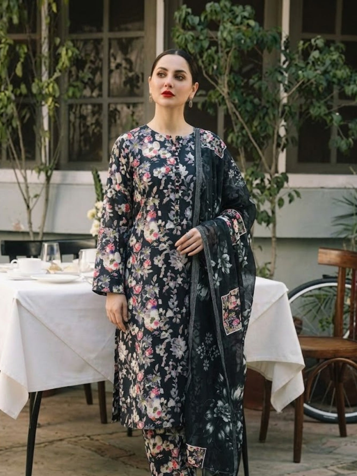 Premium Digital Print 3-Piece Unstitched Lawn Suit – All-Over 90/70 Bana Dora