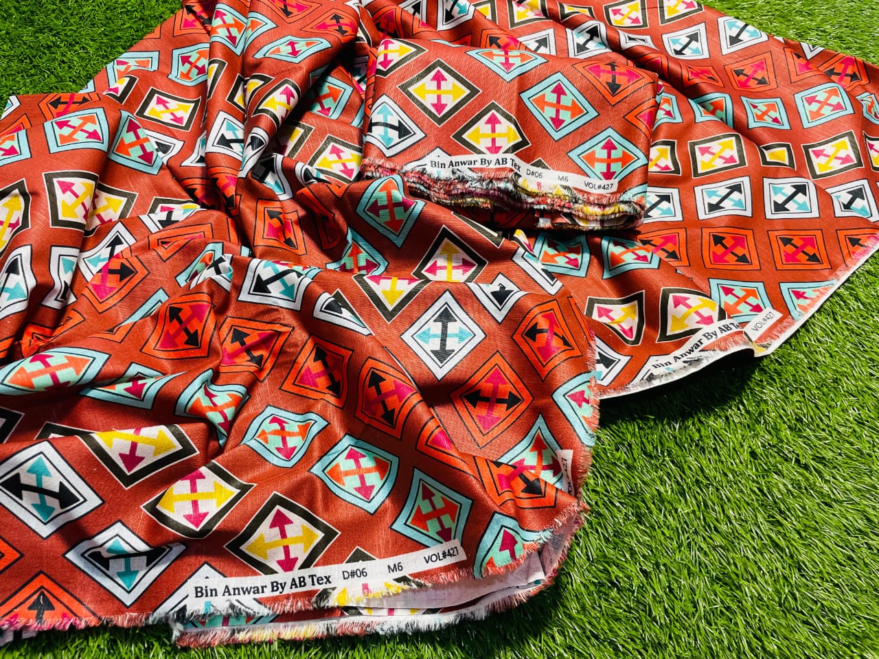 🌿 Bin Anwar Khadar 2-Piece Suit – Premium Printed Fabric